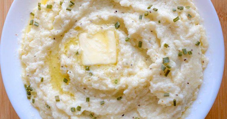 Healthy Mashed Cauliflower |Instant Pot + Stovetop|